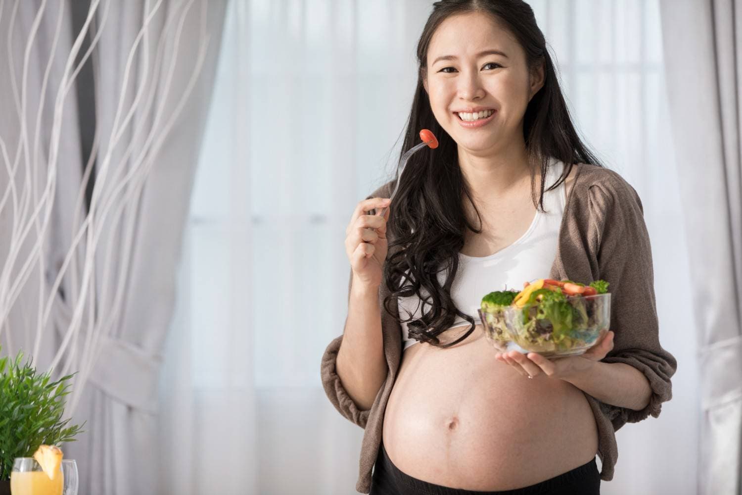 Vitamin Ibu Hamil yang Dibutuhkan di Setiap Trimester Kehamilan